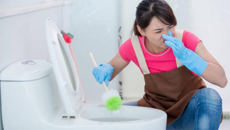 Eliminare cattivi odori bagno