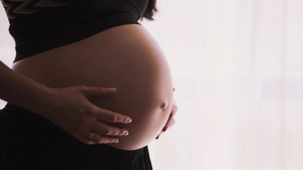 Cellule del feto migliorano la salute della madre in gravidanza - www.081.it