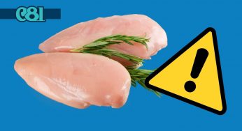 Lavare la carne cruda prima di cuocerla è una buona idea o no?