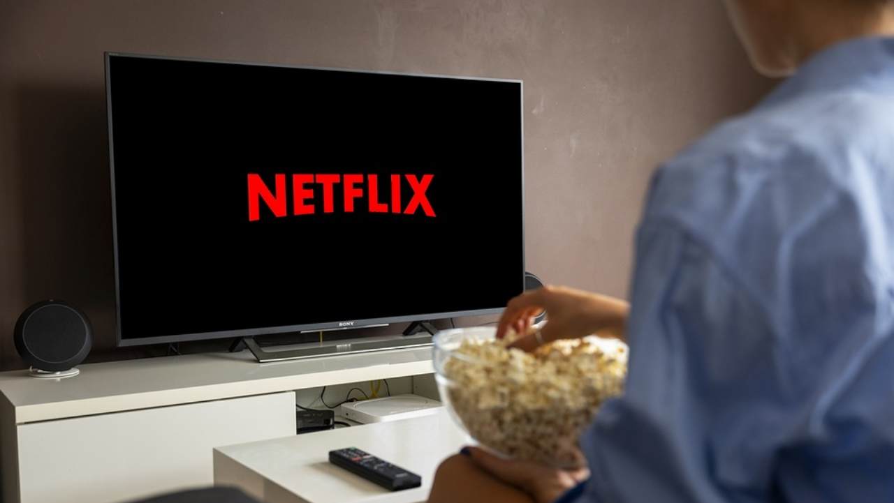 Netflix abbonamento base pubblicità - www.081.it