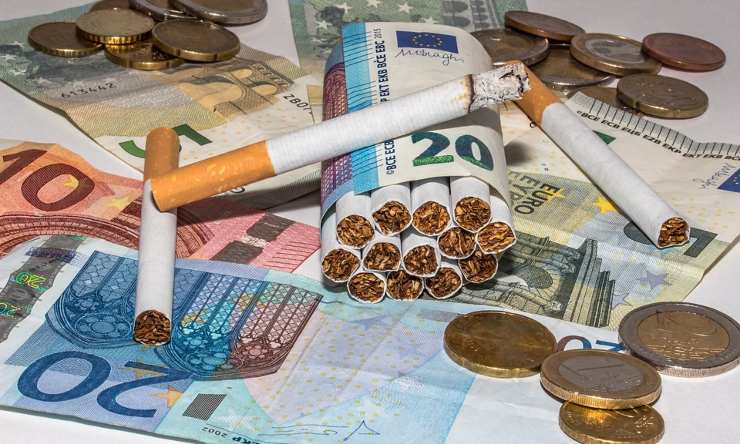 Sigarette aumento prezzo - www.081.it