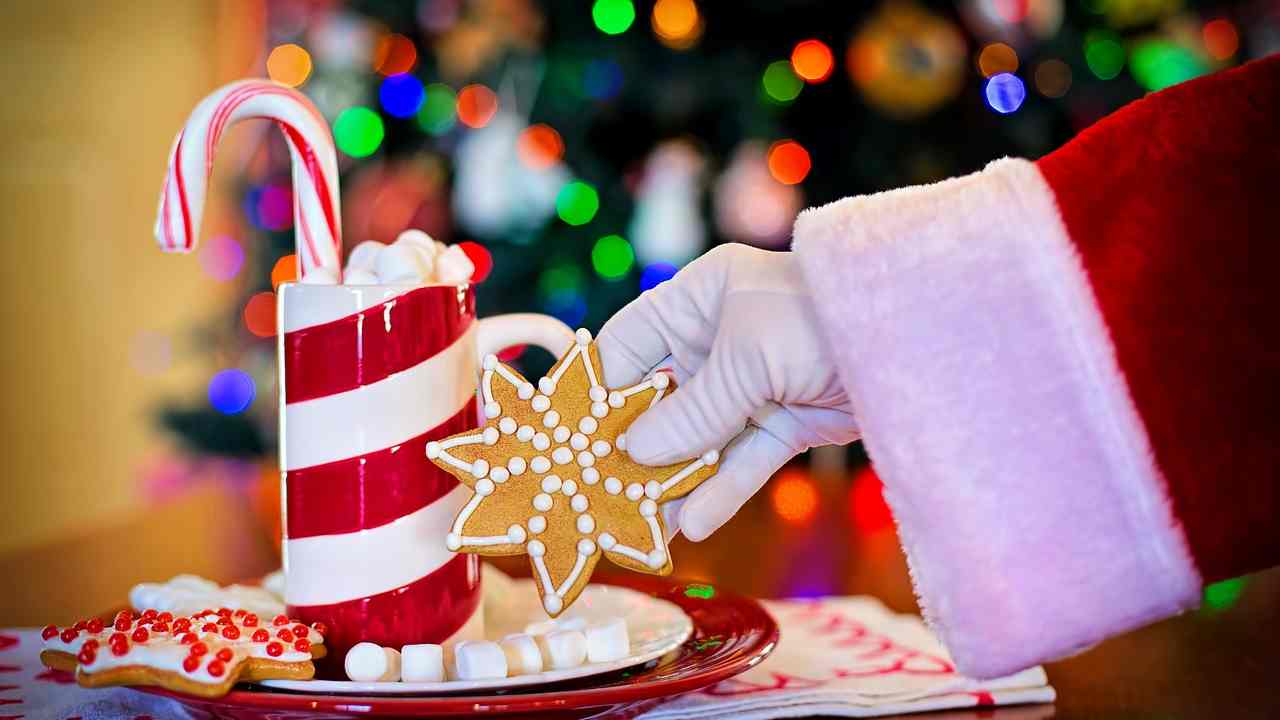 Natale Prezzi dolci albero panettone