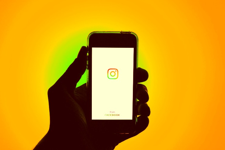 Instagram introduce la funzione Note - www.081.it